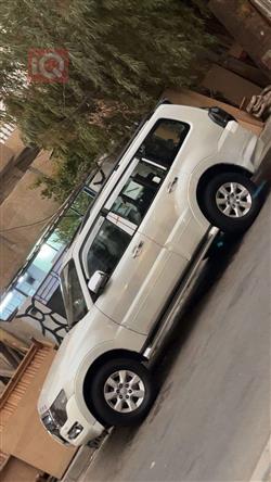 ميتسوبيشي باجيرو